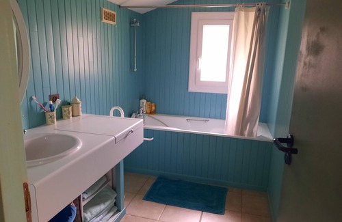 Cahors Bed & Breakfast | Rooms, overlooking the garden and a beautiful view