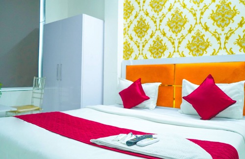 Sector 70 Hotel | Roomshala 143 Shubham Residency Sec 70