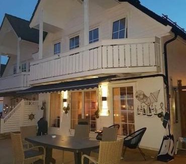 Austevoll House | Rorbu i Austevoll med 3 soverom og mulighet for båtleie