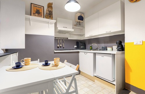 Genoa Historical Centre Apartment | Rosa Homes THE YELLOW