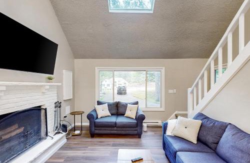 East Stroudsburg House | Rose Arms