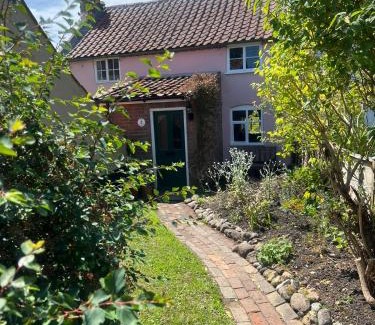 Darsham House | Rose Cottage Darsham - Suffolk Coastal