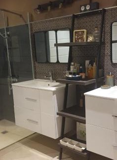 Pirae House | Rose Maison