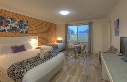 Woolgoolga Hotel | Rosebourne Gardens Motel