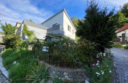 Karlova Ves Apartment | Rosemary Apartment