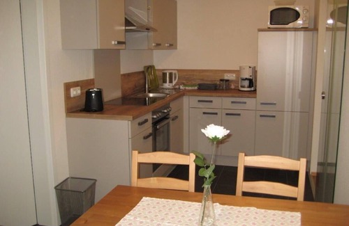 Sommerhausen Apartment | Rosenzauber Appartement mit frei gelegtem Fachwerk im 1. OG für max. 2 Personen