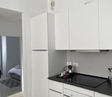 Reggio nell'Emilia Apartment | ROSSENA HOME tranquillo appartamento, con giardino, vicino al centro ed all'Ospedale Santa Maria Nuova SMN
