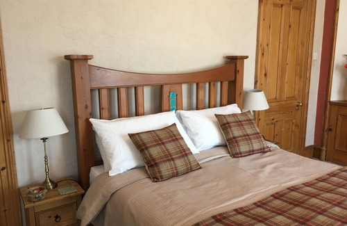 Inverness City Centre House | Rossmount Guest House