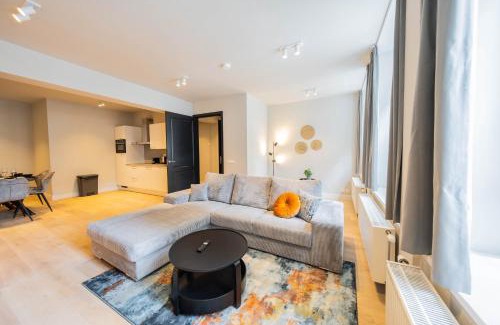 Stadsdriehoek Apartment | Rotterdam Oasis 3 BDR apartment JUF