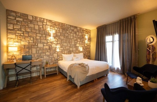 Vourgareli Hotel | Rouista Tzoumerka Resort