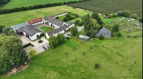 Rebecq Other | Roulotte les Mésanges