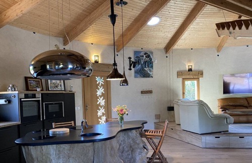 Pleherel-Plage-Vieux-Bourg House | Round House: ecological and bioethical house a few steps from the beach of Anse du Croc.