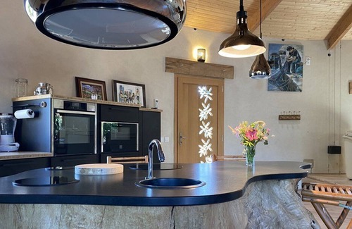 Pleherel-Plage-Vieux-Bourg House | Round House: ecological and bioethical house a few steps from the beach of Anse du Croc.