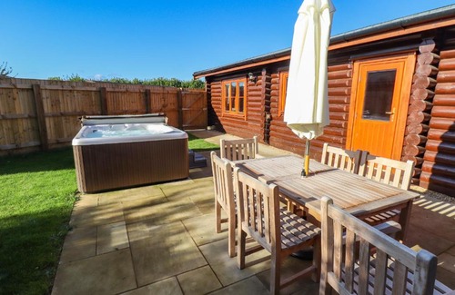 Castle Bytham House | Rowan Lodge