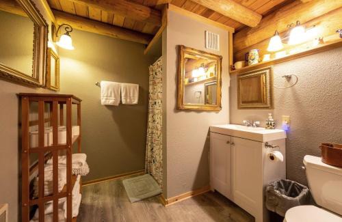 Lyle House | Rowland Log Cabin
