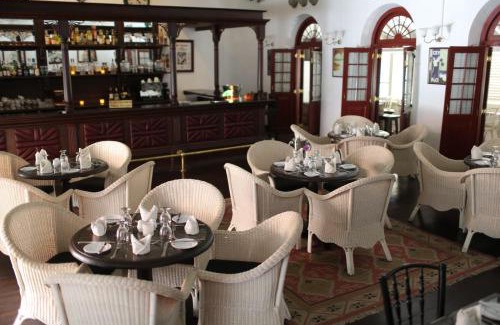Kandy Hotel | Royal Bar & Hotel