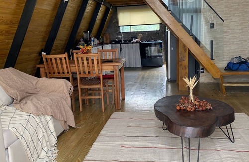 Pedro do Rio Ski Chalet | Royal Road Cottage