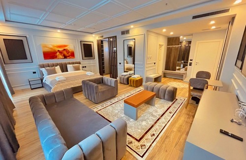 Mjull-Bathore Hotel | Royal East Resort