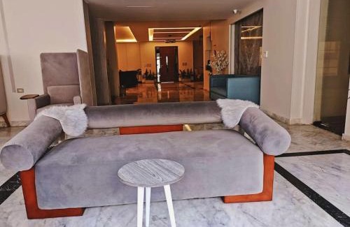 Sheikh Zayed City Apartment | Royal Elegance Room