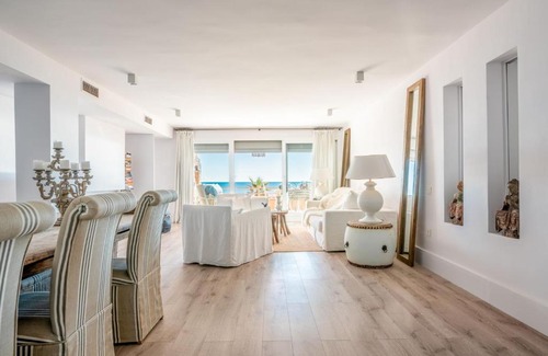 Sotogrande Apartment | Royal Front Beach Apartment