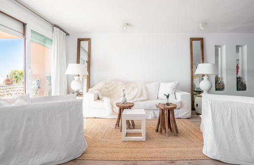 Sotogrande Apartment | Royal Front Beach Apartment