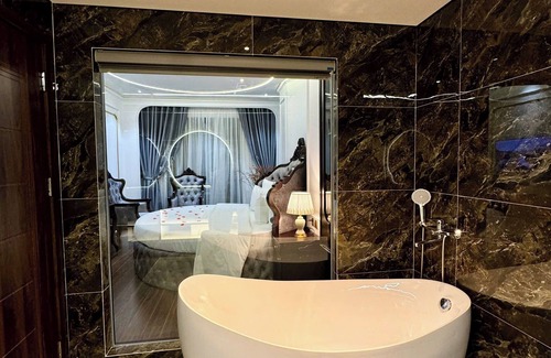 Thanh Tri Hotel | Royal Hanoi Hotel