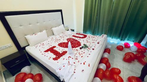 Arambol Hotel | Royal Neptunian Beach Cottages Arambol Goa