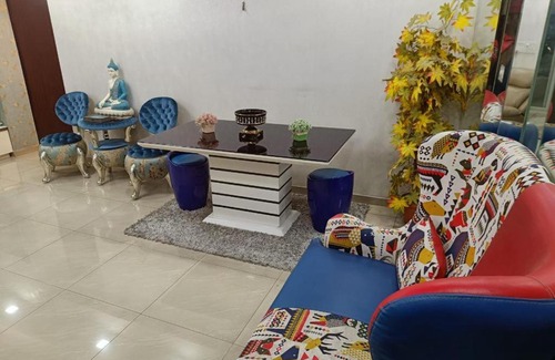 Hadapsar Bed & Breakfast | Royal Nest 3BHK Suites