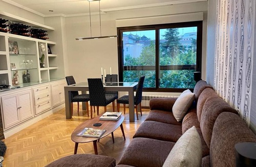 Moncloa-Aravaca Condo | Royal-Palace Garden View | Elegant 2-Bedroom Flat in the Heart of Madrid