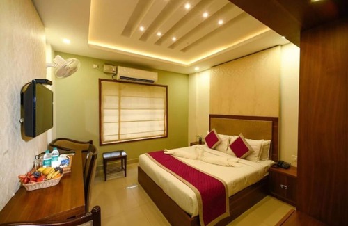 Kozhikode Hotel | Royal Plaza Glitz Inn