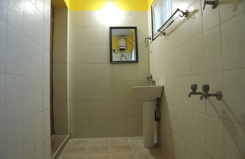 Thirukadaiyur House | Royal Shree Amirthayoga