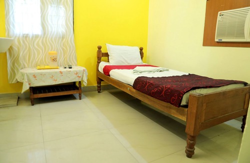 Thirukadaiyur House | Royal Shree Amirthayoga