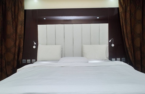 Akure Hotel | Royalbirds Hotel & Towers