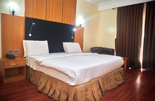 Akure Hotel | Royalbirds Hotel & Towers