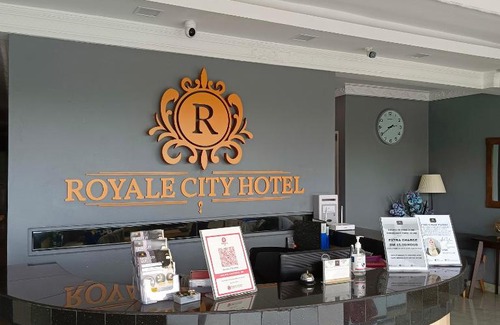 Sepang Hotel | Royale City Hotel - 10 min from KLIA KLIA 2 Airport