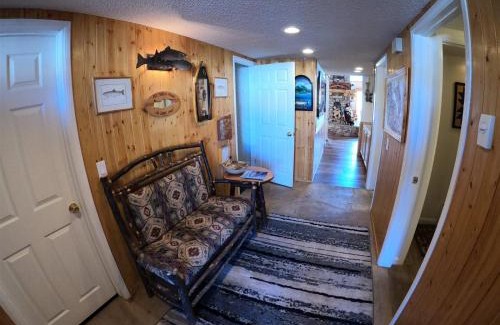 June Lake Apartment | Rr-interlaken 16