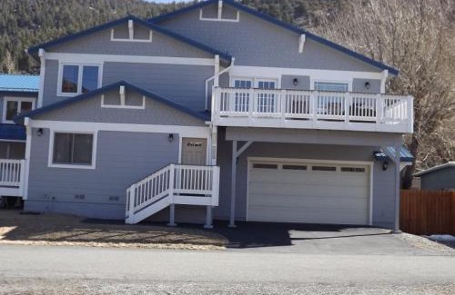 June Lake Apartment | Rr-johnson Suite