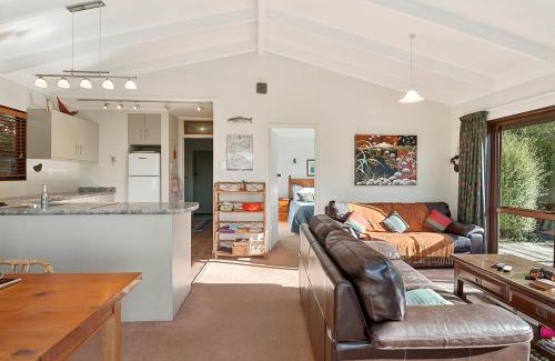 Omori House | Ruatotara - Pukawa Holiday Home