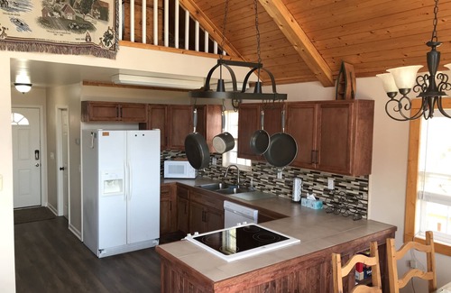 Screamer Mountain House | Rue with a View – Picturesque Mountain Views