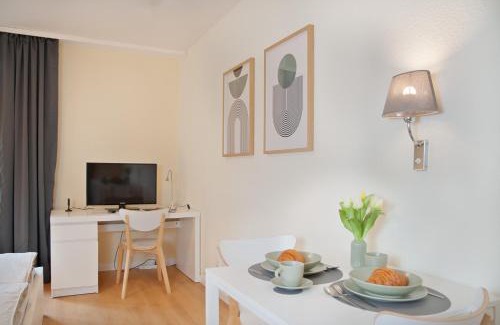 Wedding Apartment | Ruhiges Studio Apartment Berlin Mitte 26m2 - U-Bahn Leopoldplatz by Rooms Berlin