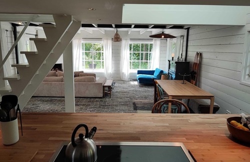 Vinkeveen House | Ruim Vakantiehuis met Grote Tuin in Vinkeveen. 10min van Amsterdam
