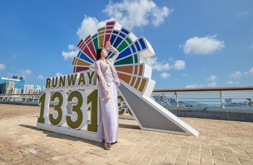 Eastern Kowloon Hotel | Runway 1331 - Enlight