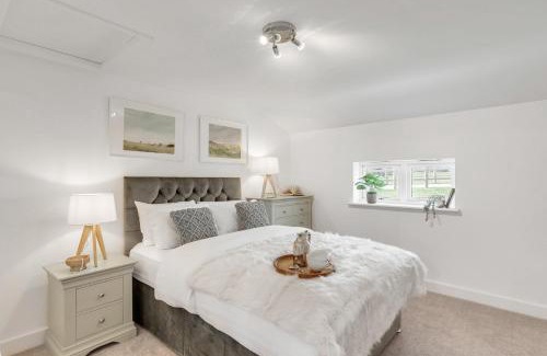 East Harling House | Rural 2-Bed Home Near Snetterton