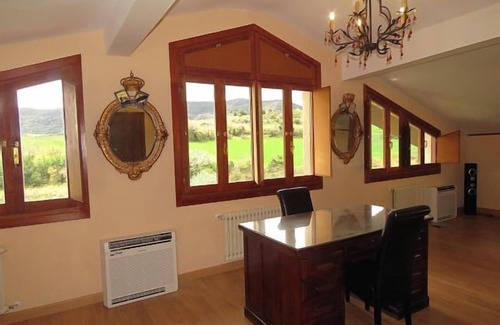 Pobes Cottage | Rural apartment Elai etxea for 4 people