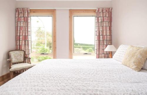 Relbia Apartment | Rural Apartment with Stunning Views