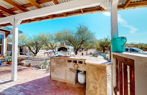 Amado House | Rural hideaway with private pool, grill, AC, & soaking tub - horses on property
