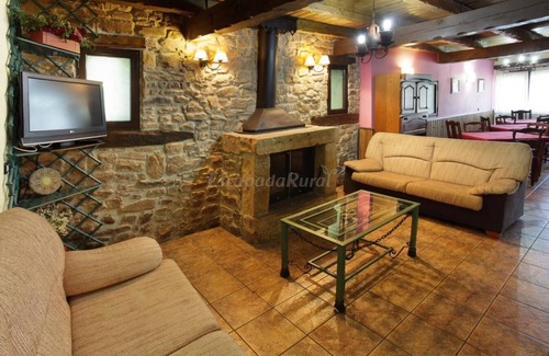 San Andres de Soria Cottage | Rural House Sierra de Tabanera in San Andres, Soria with barbecue and large garden