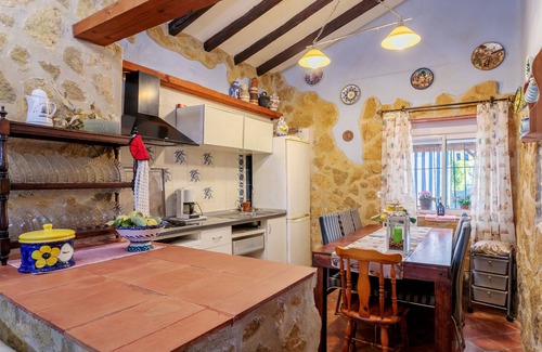 Alicante House | Rural House 'La Cuina De Paqui' with Private Pool, Private Terrace and Wi-Fi