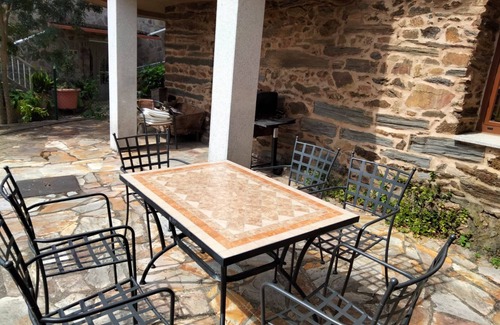 Doade Cottage | Rural house with barbecue in Doade, Galicia, YourHouse Casa Ruperto