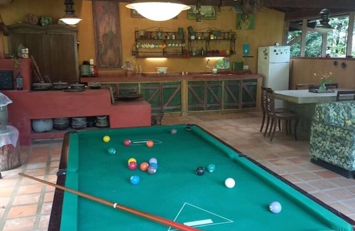 Simao Pereira Ski Chalet | Rustic and elegant guest house with swimming pool.